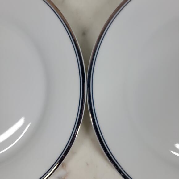 Williams Sonoma Open Kitchen Salad Plate 9" Gold Trim Porcelain 2-Pc Dinnerware - Picture 10 of 16